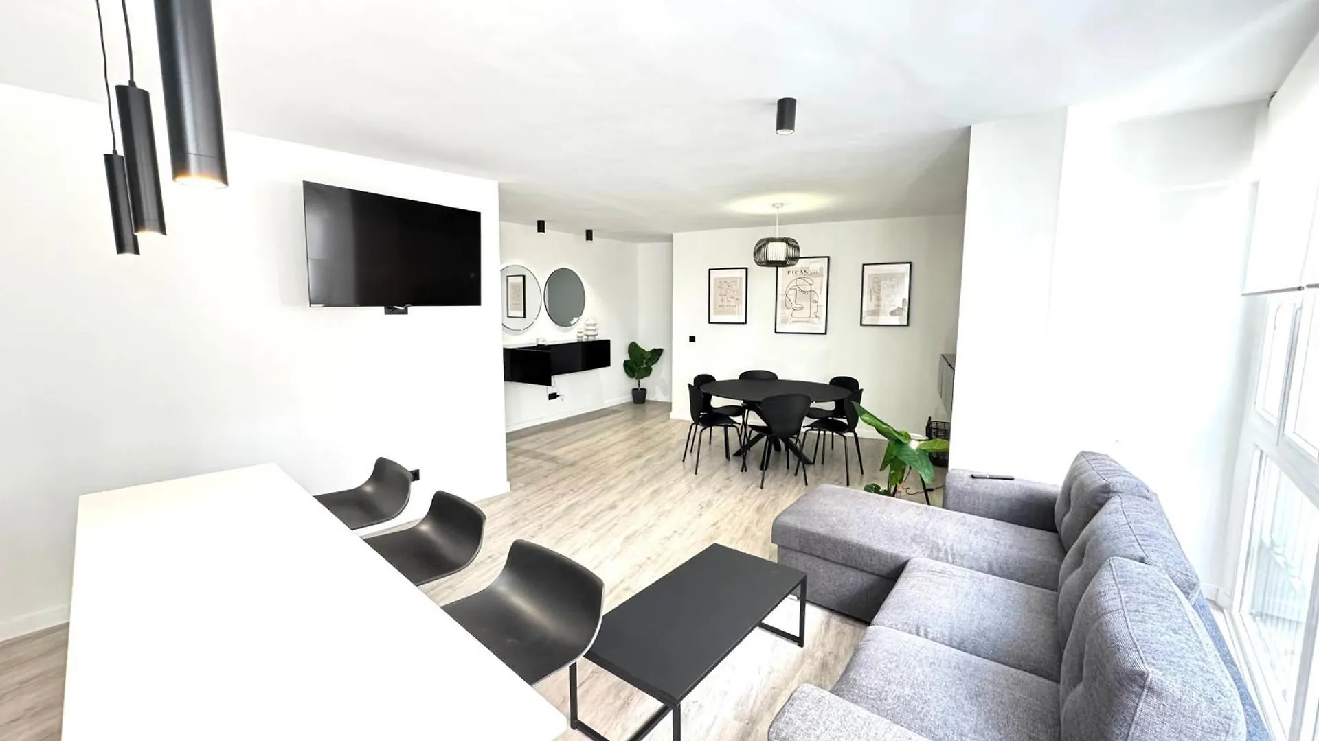 Las Flores Luxury Apartment Malaga
