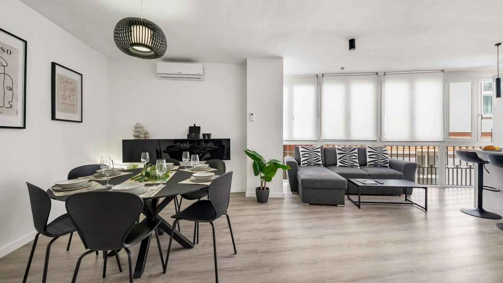 Las Flores Luxury Apartment Malaga 0*,