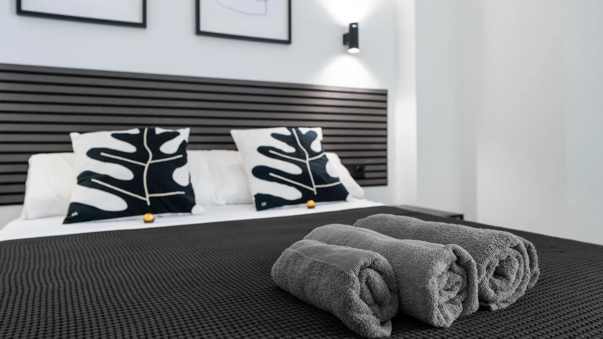 Las Flores Luxury Apartment Malaga 0*,  Spain